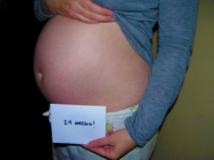 Фото живота на 24 неделе беременности
